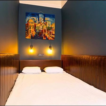 Apartament Центр На Вулиці Проспект Шевченка 12 Навпроти Макдональса З Балконом Lwów Zewnętrze zdjęcie