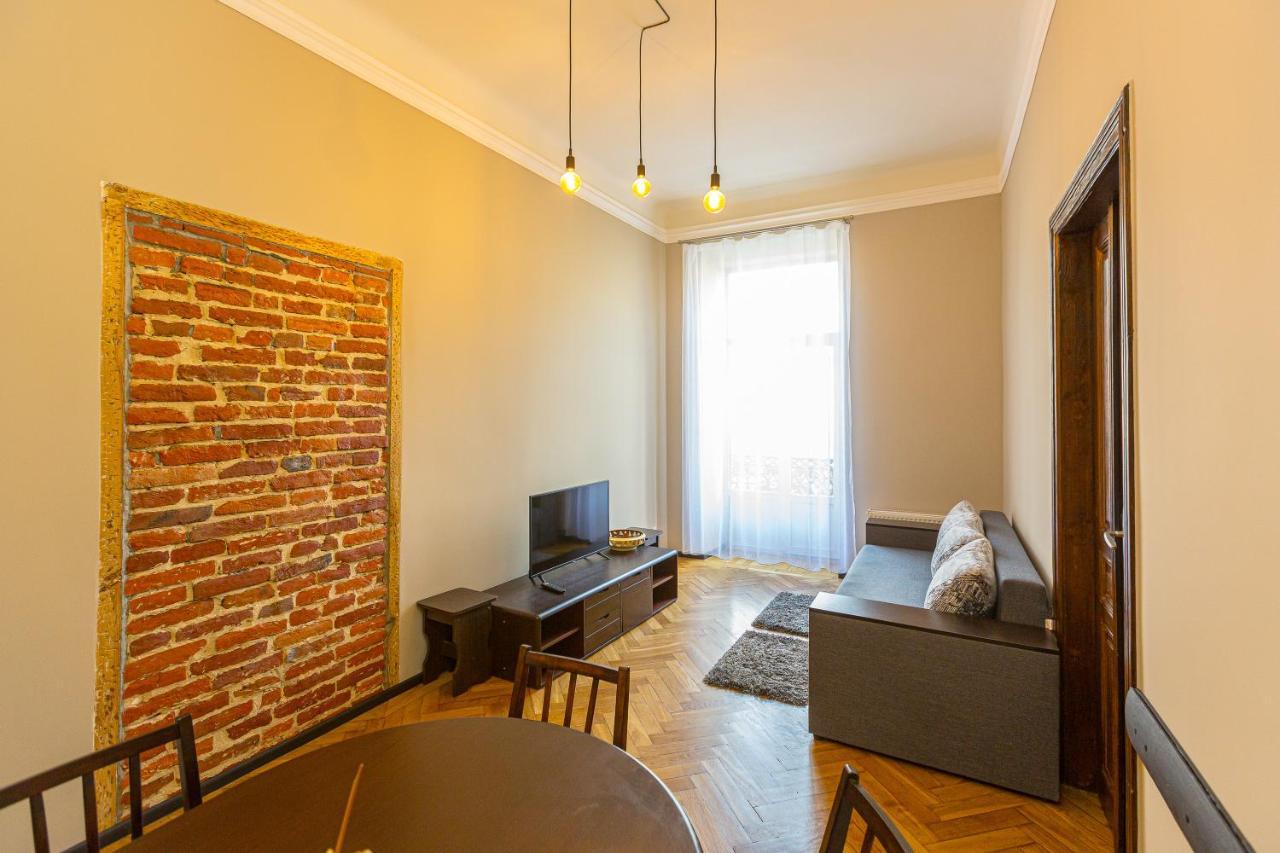 Apartament Центр На Вулиці Проспект Шевченка 12 Навпроти Макдональса З Балконом Lwów Zewnętrze zdjęcie