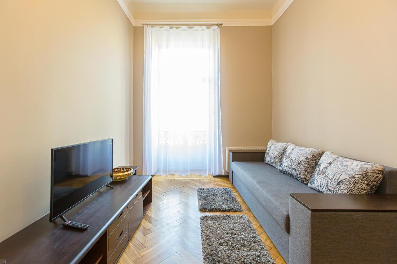 Apartament Центр На Вулиці Проспект Шевченка 12 Навпроти Макдональса З Балконом Lwów Zewnętrze zdjęcie