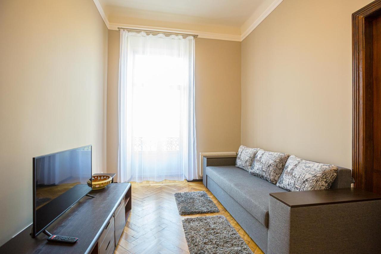 Apartament Центр На Вулиці Проспект Шевченка 12 Навпроти Макдональса З Балконом Lwów Zewnętrze zdjęcie