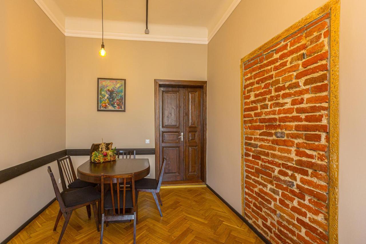 Apartament Центр На Вулиці Проспект Шевченка 12 Навпроти Макдональса З Балконом Lwów Zewnętrze zdjęcie